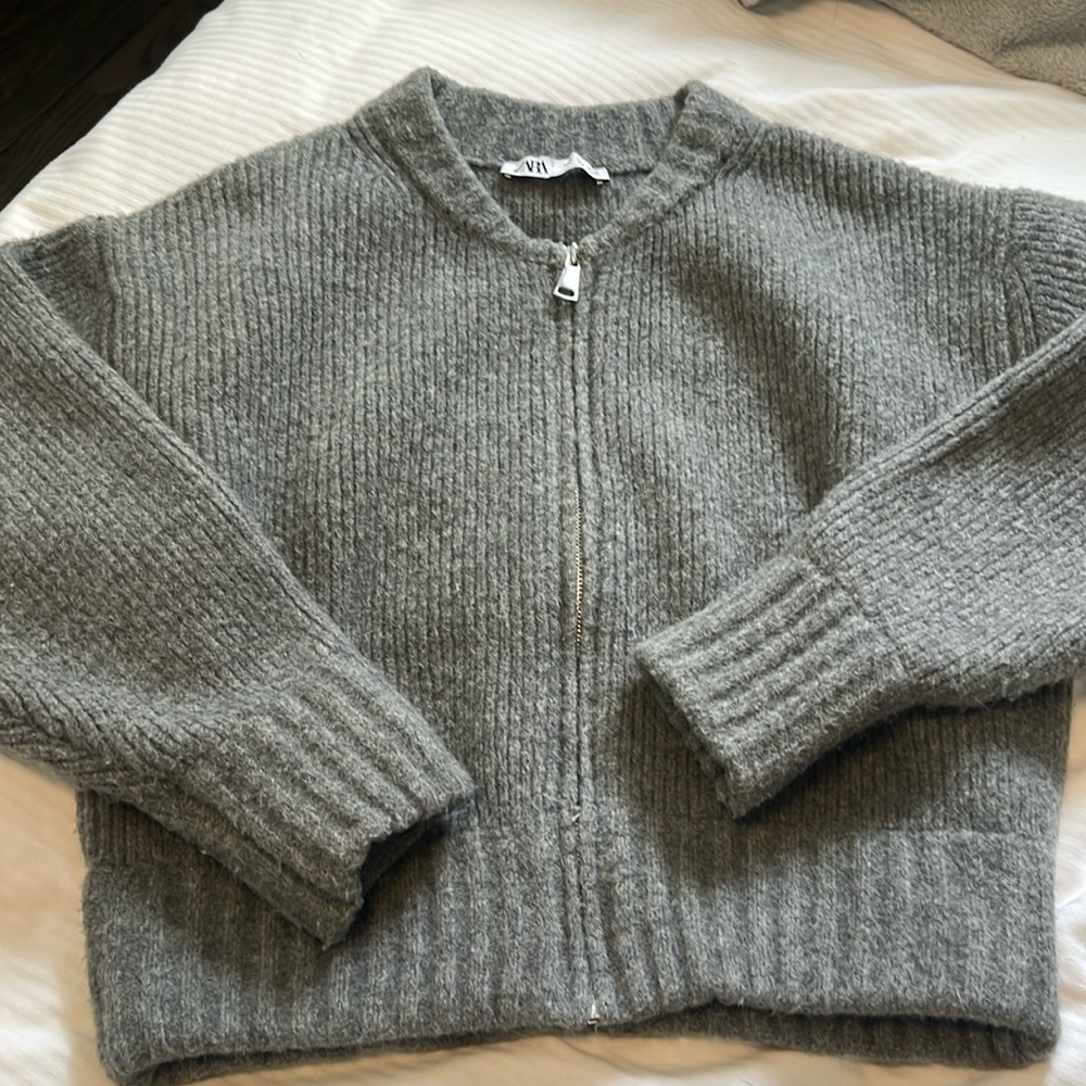 Zara zip up bomber sweater